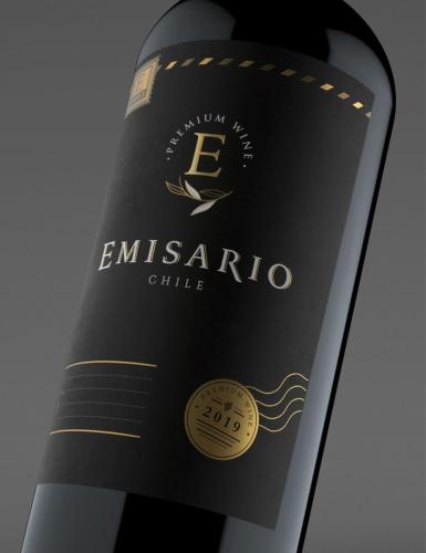 kolton-design-studio-wine-packaging-and-branding-emisario-chile-1-min.jpg
